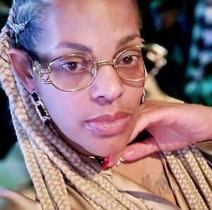 Meet your Posher, Jasmine